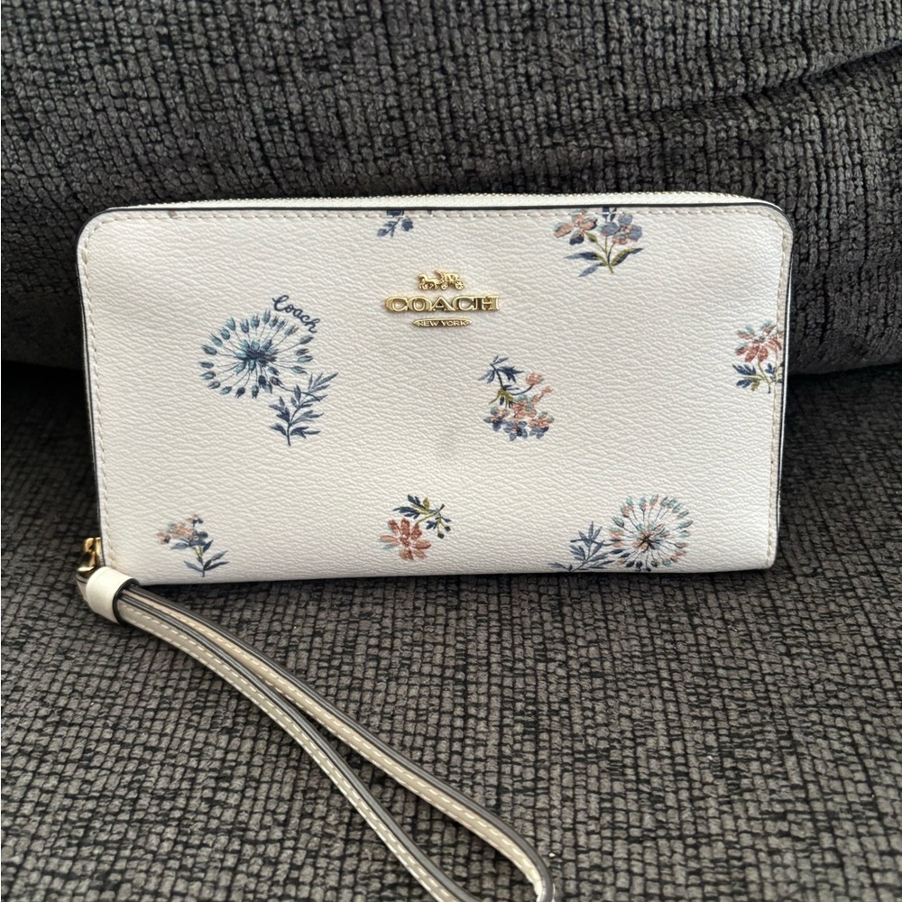 Coach White Floral Zip-Around Wristlet Wallet with Gold Logo